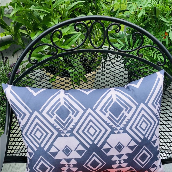 Outdoor & Indoor, ‘ Tribal’ Pillow. - Picture 5 of 8